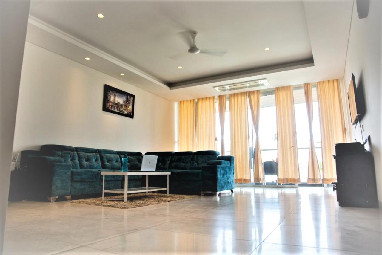Guest House Service Apartments 푸네 외부 사진