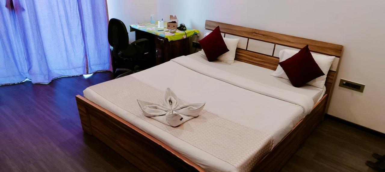 Guest House Service Apartments 푸네 외부 사진